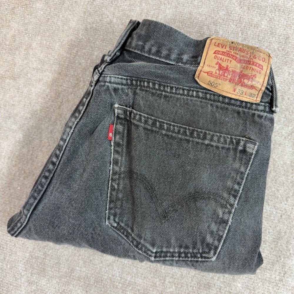 Vintage Levis 505 Jeans 33x32 Mens Classic Straight Black Grunge Work Y2k